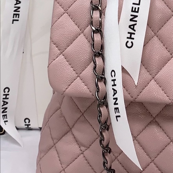 Just Sharing Chanel Caviar Quilted With Top Handle - Picture 3 of 14